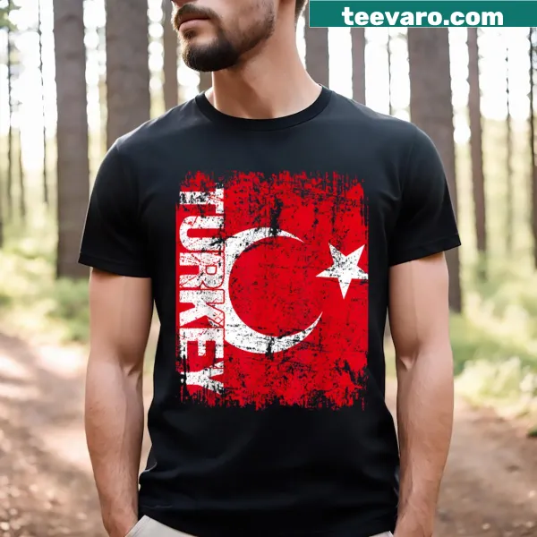 Vintage distressed turkey flag graphic T-shirt