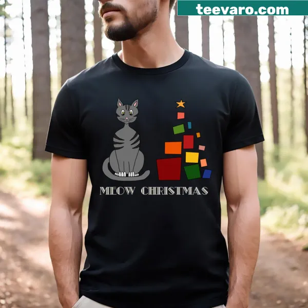 Illustration of a cat with Christmas gifts and a tree on a T-shirt