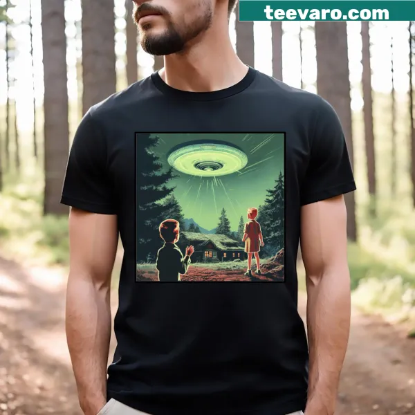 Vintage comic-style UFO encounter drawing t-shirt