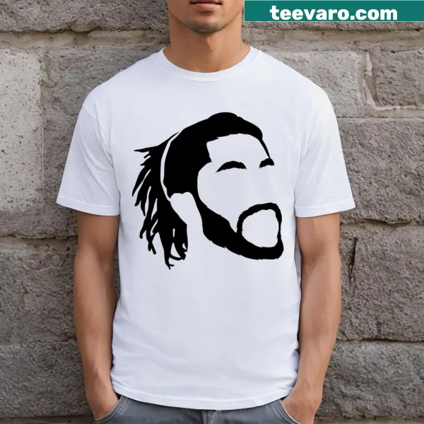 Derrick Rose T-shirt featuring a bold graphic tribute