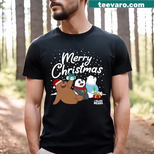 T-shirt showing We Bare Bears presenting Christmas gifts together