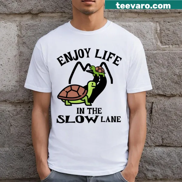 Happy turtles graphic t-shirt promoting a slow lifestyle