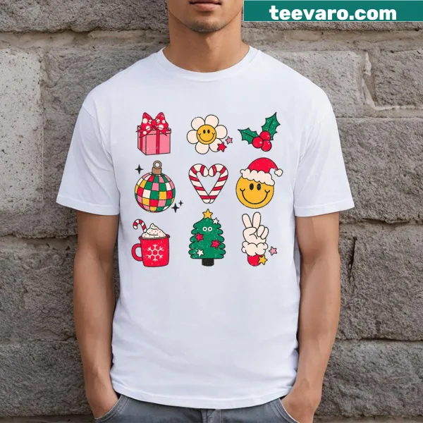 Cute retro Santa t-shirt with a cheerful smiley face design