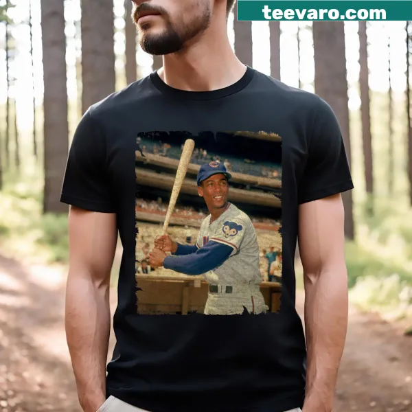 Illustration of Ernie Banks in Chicago Cubs t-shirt