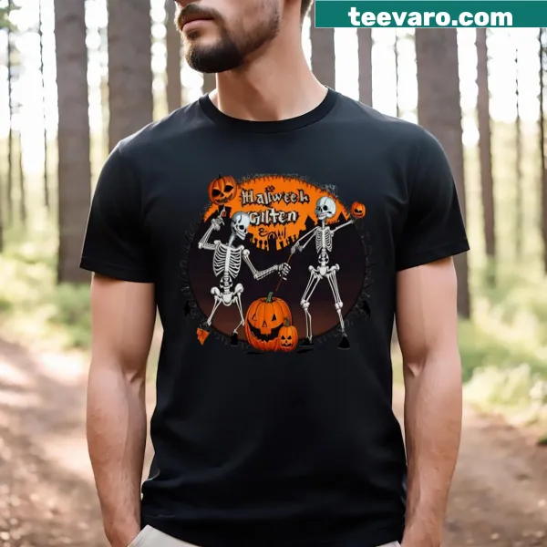 Funny cartoon skeleton golfer T-shirt for Halloween