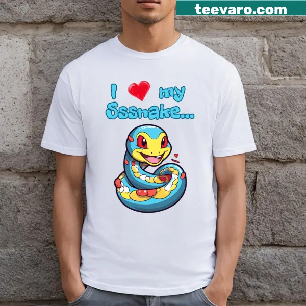 Funny t-shirt with the message 'I Love My Snake'