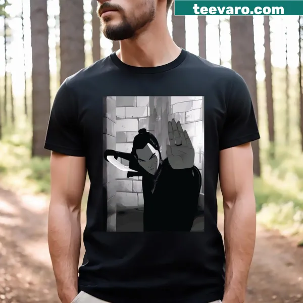 Artistic T-shirt featuring a fierce samurai design with blue eyes