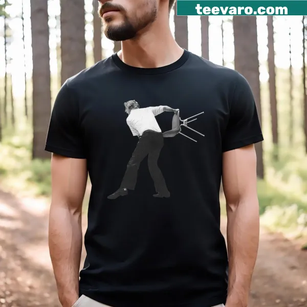 Graphic T-shirt featuring Bobby Knight's iconic chair throw