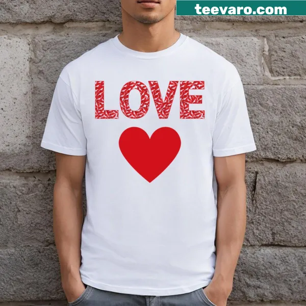 T-shirt featuring lipstick kisses and the phrase Love Letters