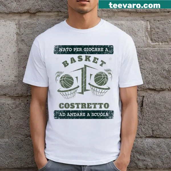 T-shirt with a playful basketball-themed phrase in Italian