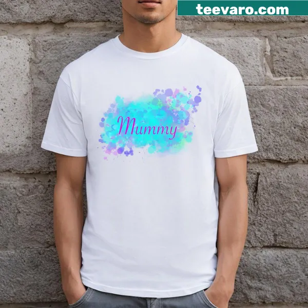 T-shirt featuring the word 'Mummy' in playful text design