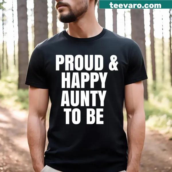Typography t-shirt for proud soon-to-be-aunts
