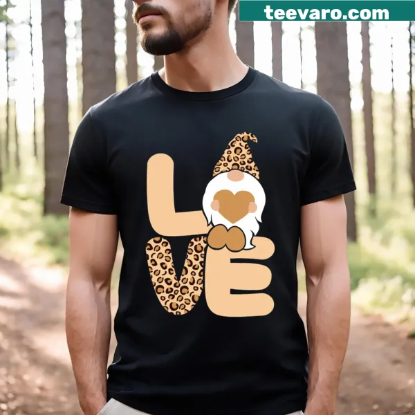 Cute gnomes in love illustrated on Valentine's Day t-shirt