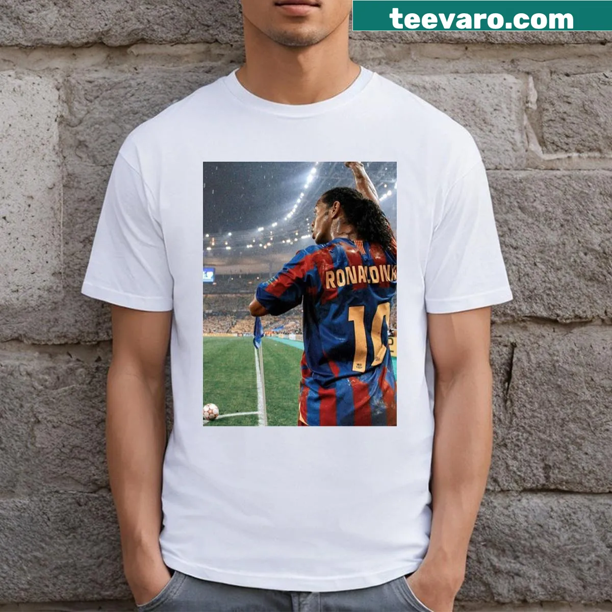 Illustration of Ronaldinho in FC Barcelona jersey on T-shirt — on a men's t-shirt