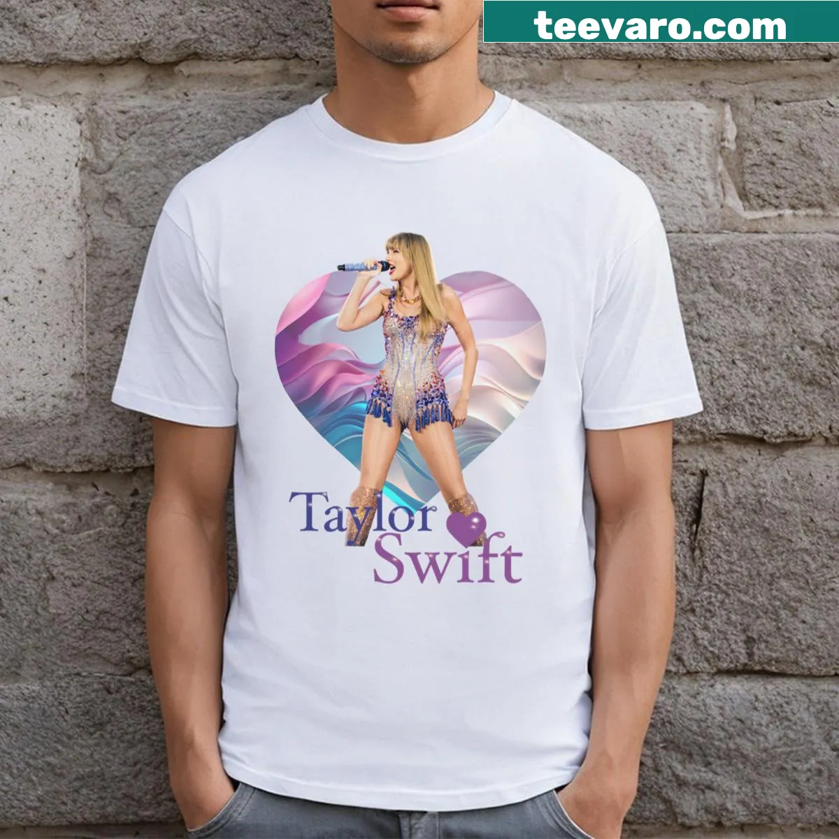 Illustration of dressmaking tools on a T-shirt — on a men's t-shirt