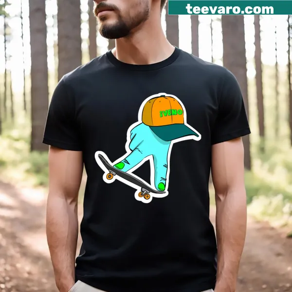 Minimalist T-shirt featuring finger border graphic for an active look