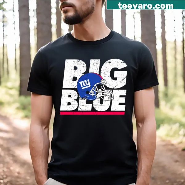 New York Giants Football T-shirt featuring bold lettering