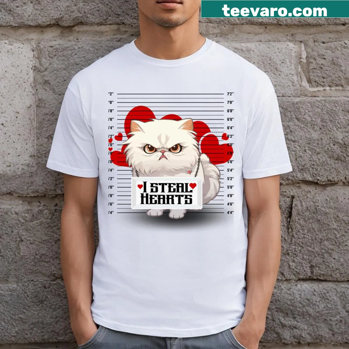 Cute t-shirt featuring a Persian cat and the phrase 'I Steal Hearts' — on a men's t-shirt
