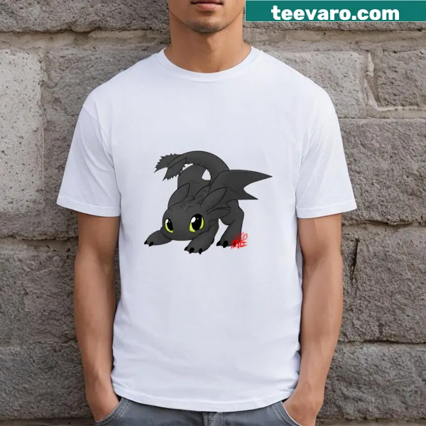 Chibi Toothless dragon illustration on a kids t-shirt