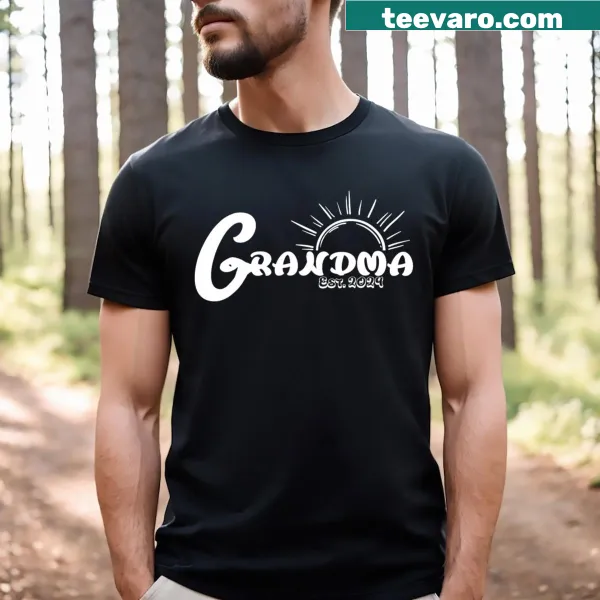 Cartoon design T-shirt for new grandmas with 'Grandma Est 2024'