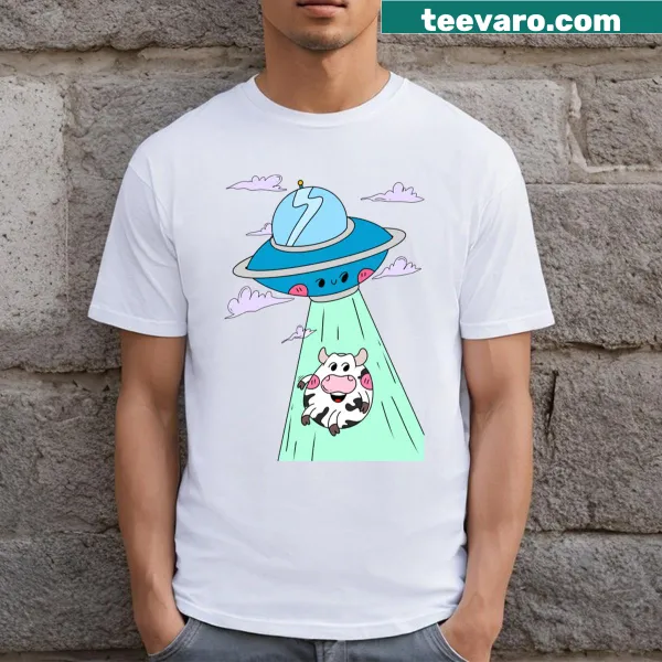 Cartoon Kawaii alien in a spaceship graphic on T-shirt