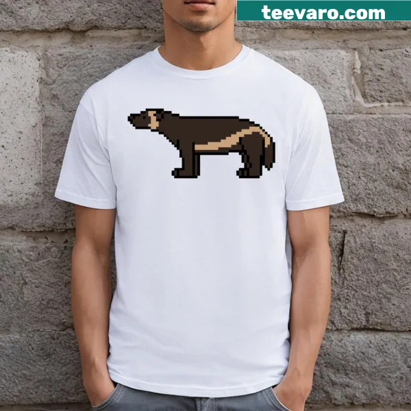 Minimalist pixelated wolverine animal silhouette t-shirt