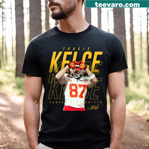 Travis Kelce T-shirt featuring a heart sign for sports fans