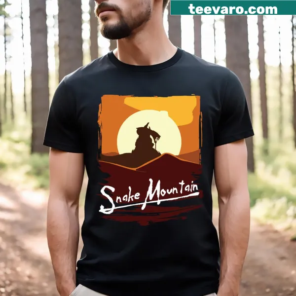 Snake Mountain graphic from Masters of the Universe on a T-shirt