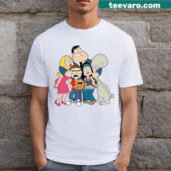 T-shirt featuring the phrase 'Semua Peluk Erat' in a heartfelt design