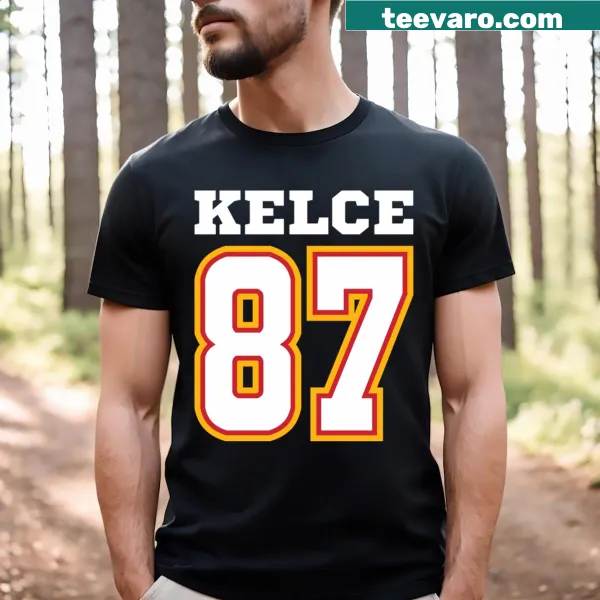 Sporty t-shirt featuring the number 87 in bold typography.