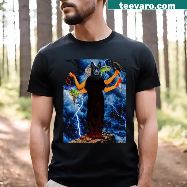 T-shirt featuring Hekate Brimo design