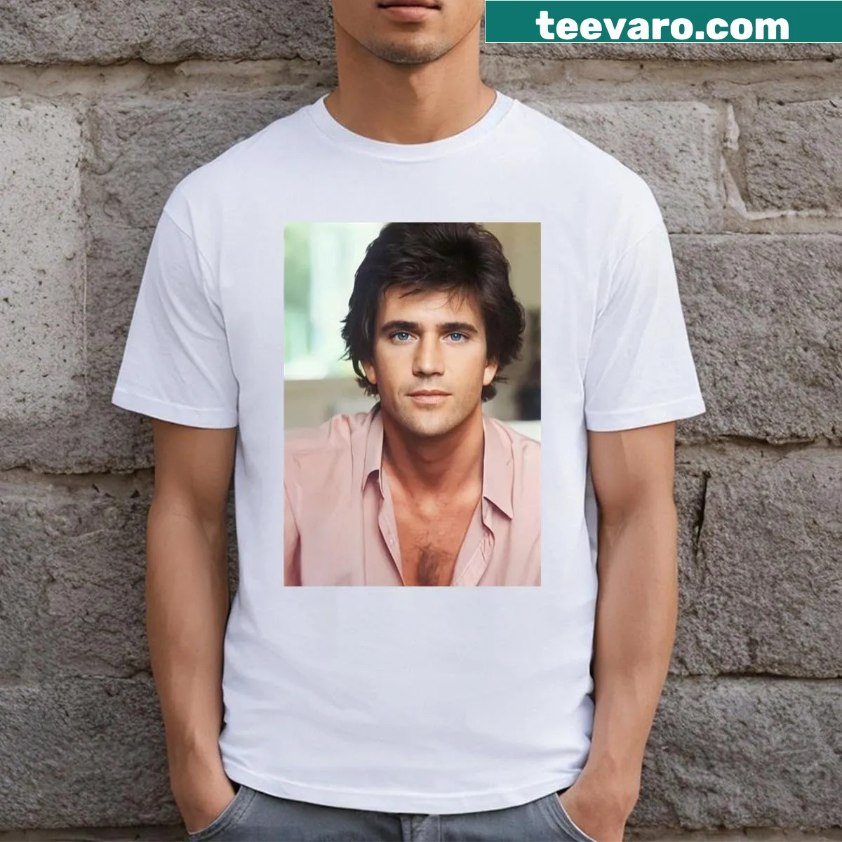 Cute T-shirt featuring an illustration of Mel Gibson — on a men's t-shirt