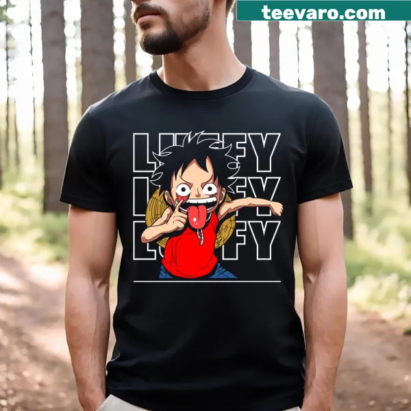 Graphic T-shirt featuring Luffy character