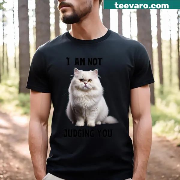 Illustration of a Persian cat on a t-shirt for cat lovers