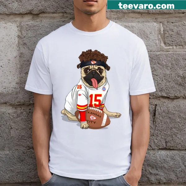 T-shirt featuring Patrick Mahomes' name and Chiefs logo