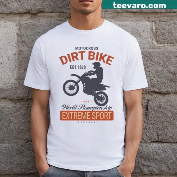 Classic motocross essential T-shirt with simple typography