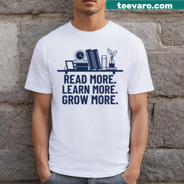 T-shirt with text saying 'Read More'