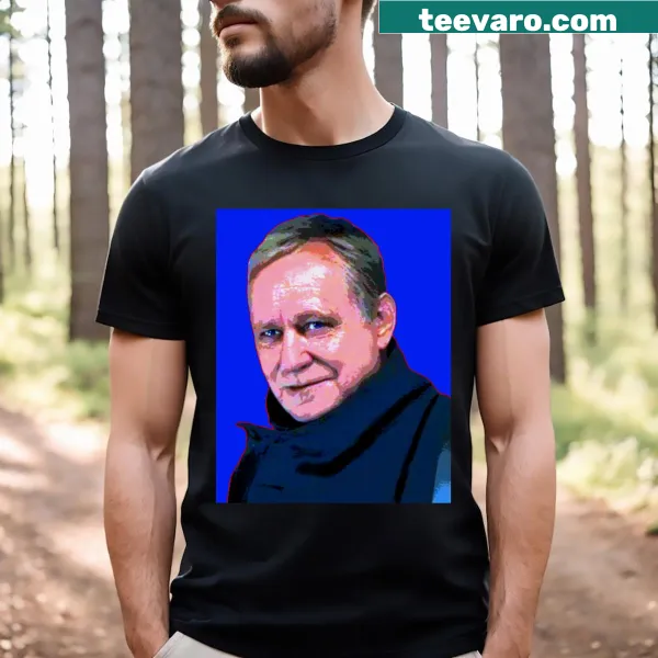 Minimalist T-shirt featuring the name of actor Stellan Skarsgard.