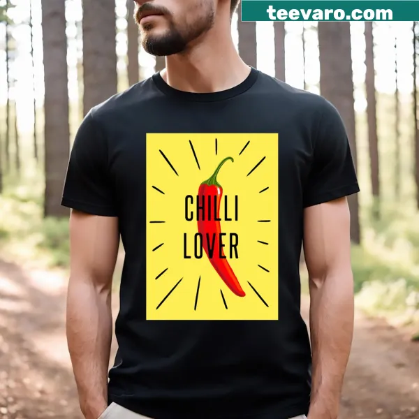 T-shirt with a bold graphic celebrating chilli lovers.