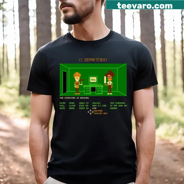Funny IT department-themed t-shirt with Maniac text