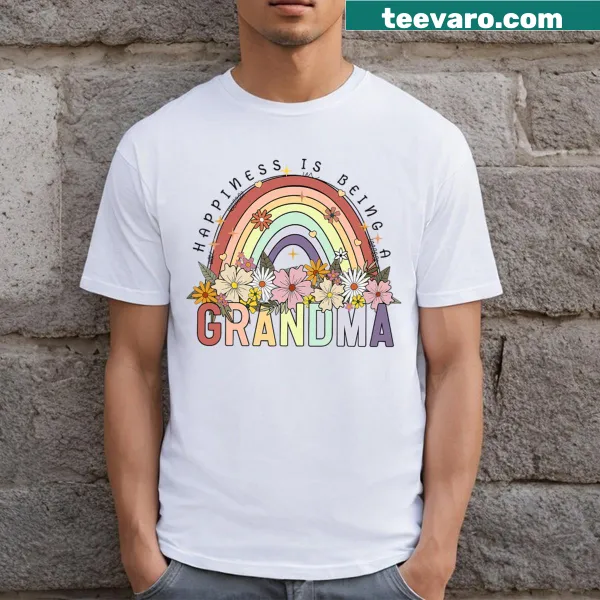 Floral Grandma Est 2024 T-shirt celebrating new grandmas