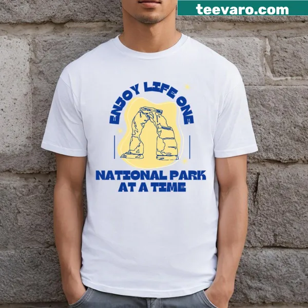 Inspirational graphic T-shirt promoting nature and national parks