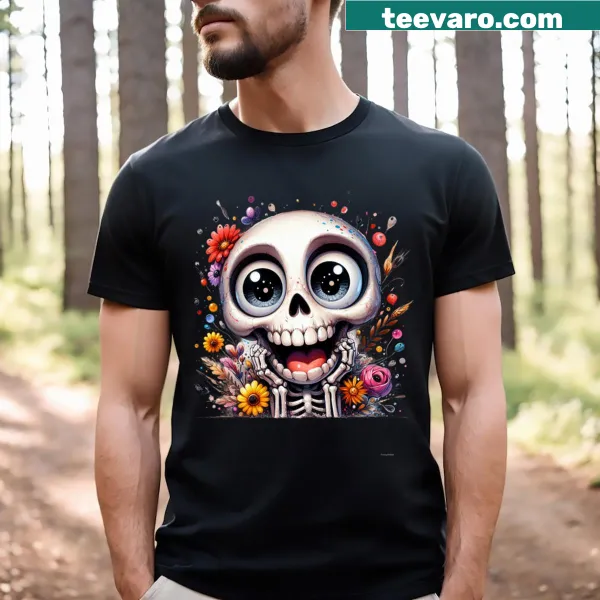 Skull t-shirt with a happy face and flowers design