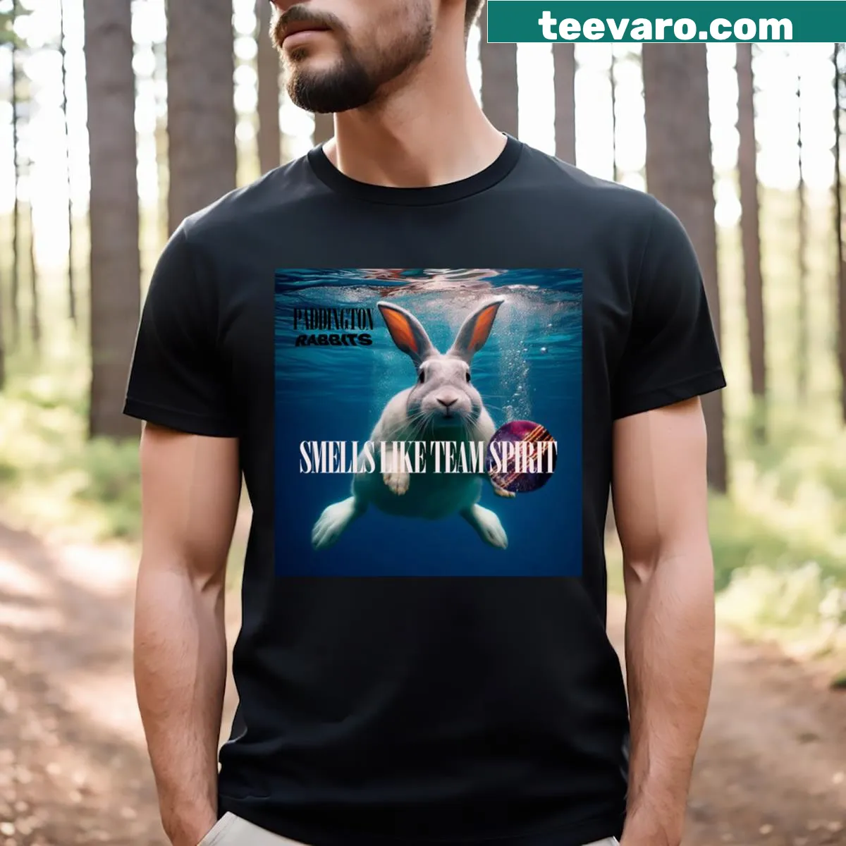 Relaxed fit T-shirt with playful team spirit design — on a men's t-shirt