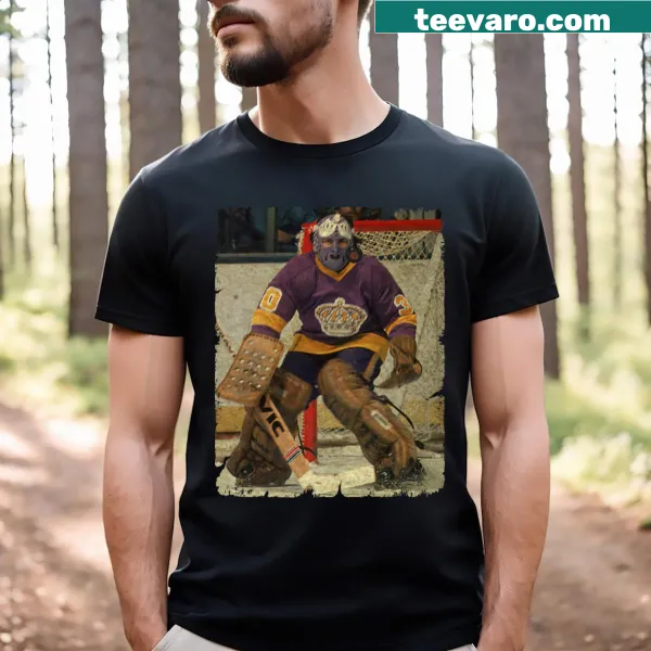 T-shirt featuring Rogie Vachon's stats and Los Angeles Kings graphics