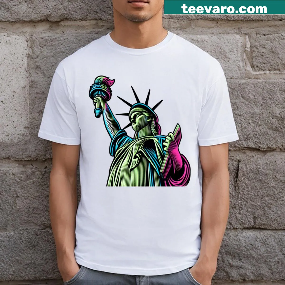 Illustration of the Statue of Liberty on a stylish t-shirt — on a men's t-shirt