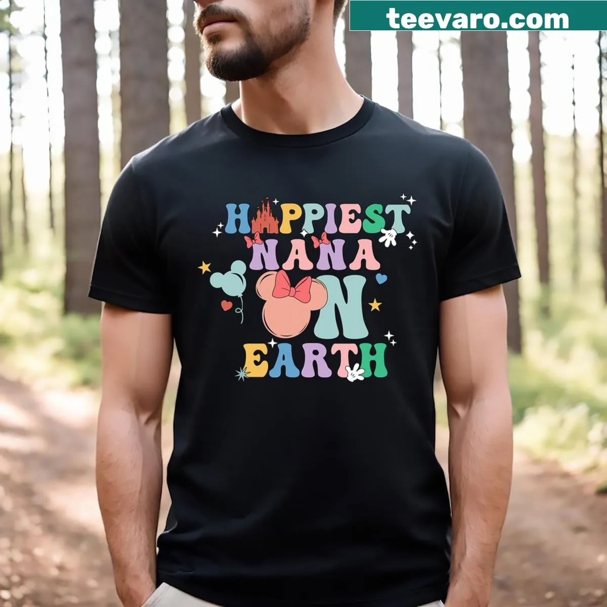 Retro design T-shirt for grandmothers with the slogan Happiest Nana On Earth — on a men's t-shirt
