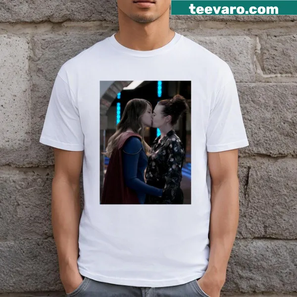 Cartoon T-shirt depicting a playful superhero kiss illustration