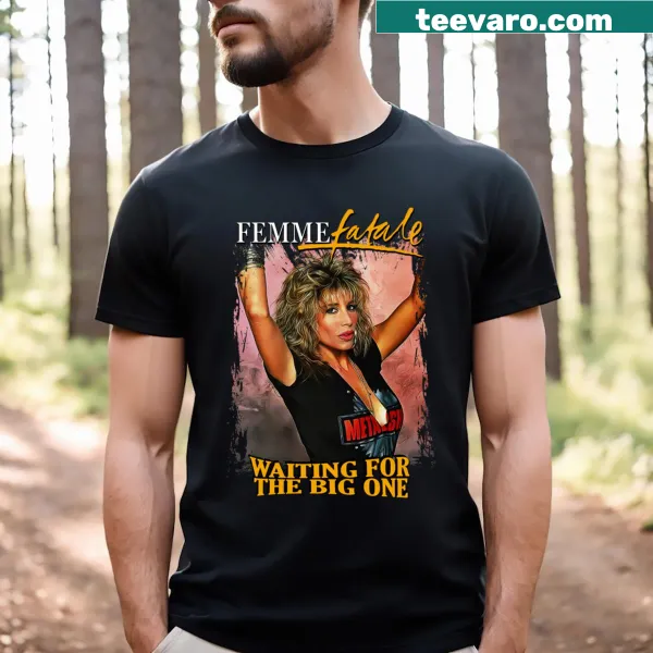 Vintage Femme Fatale band t-shirt with classic design
