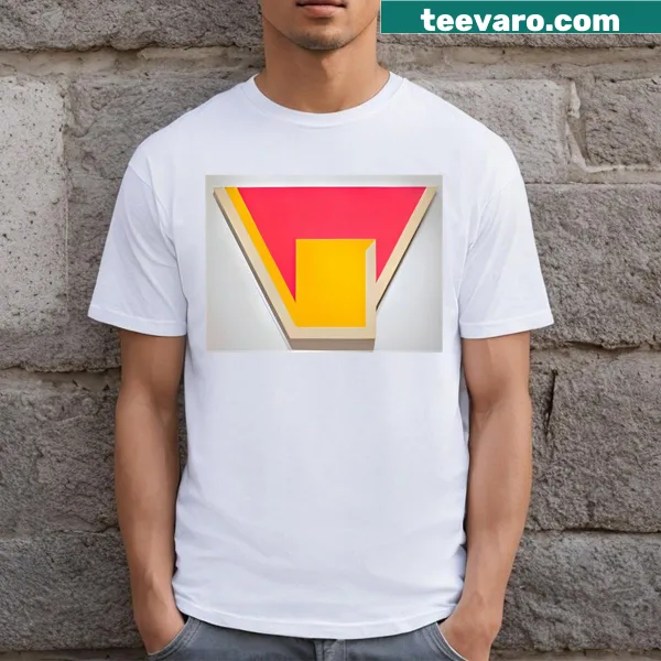 Minimalist Frank Stella inspired T-shirt for art lovers